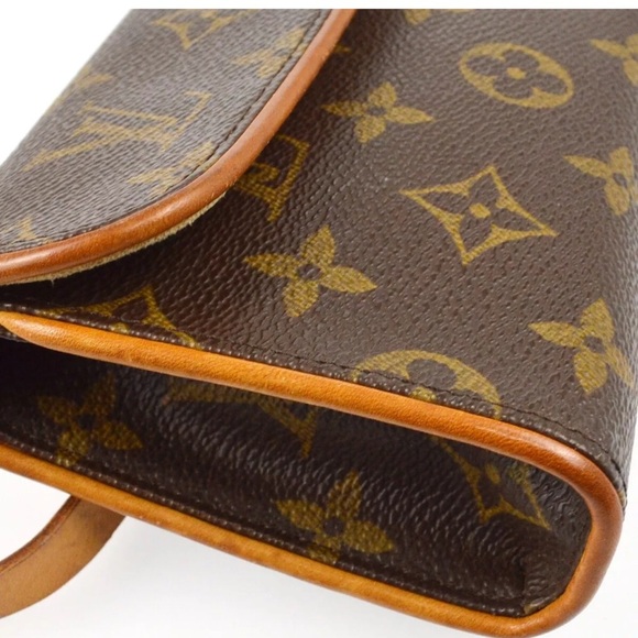 Louis Vuitton Pochette Florentine Bum Bag, Size XS - Picture 3 of 10